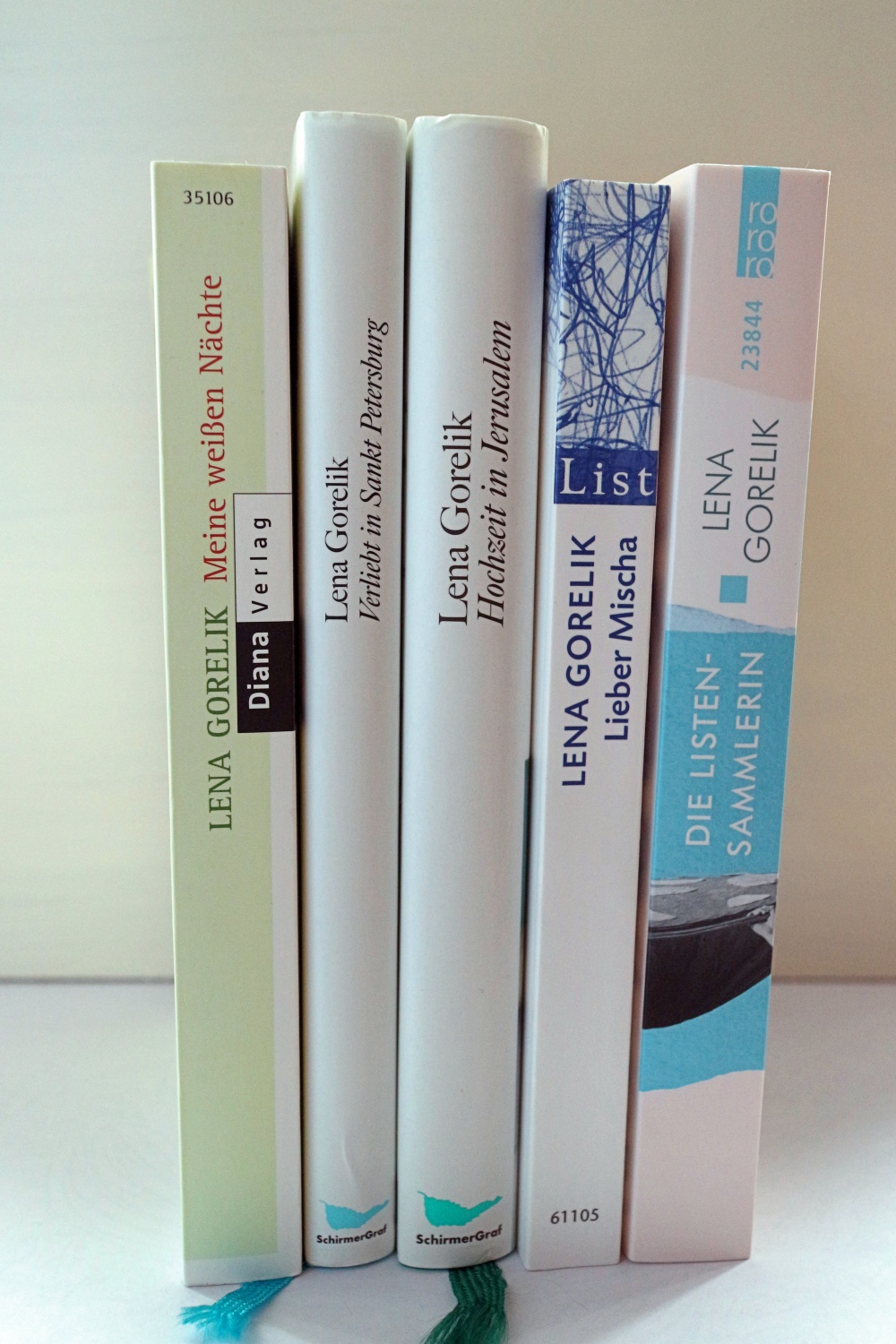 Meine B&uuml;cher von Lena Gorelik