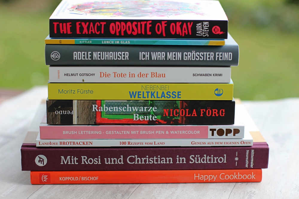 Geburtstagsgeschenk_B&uuml;cherstapel_Book Haul