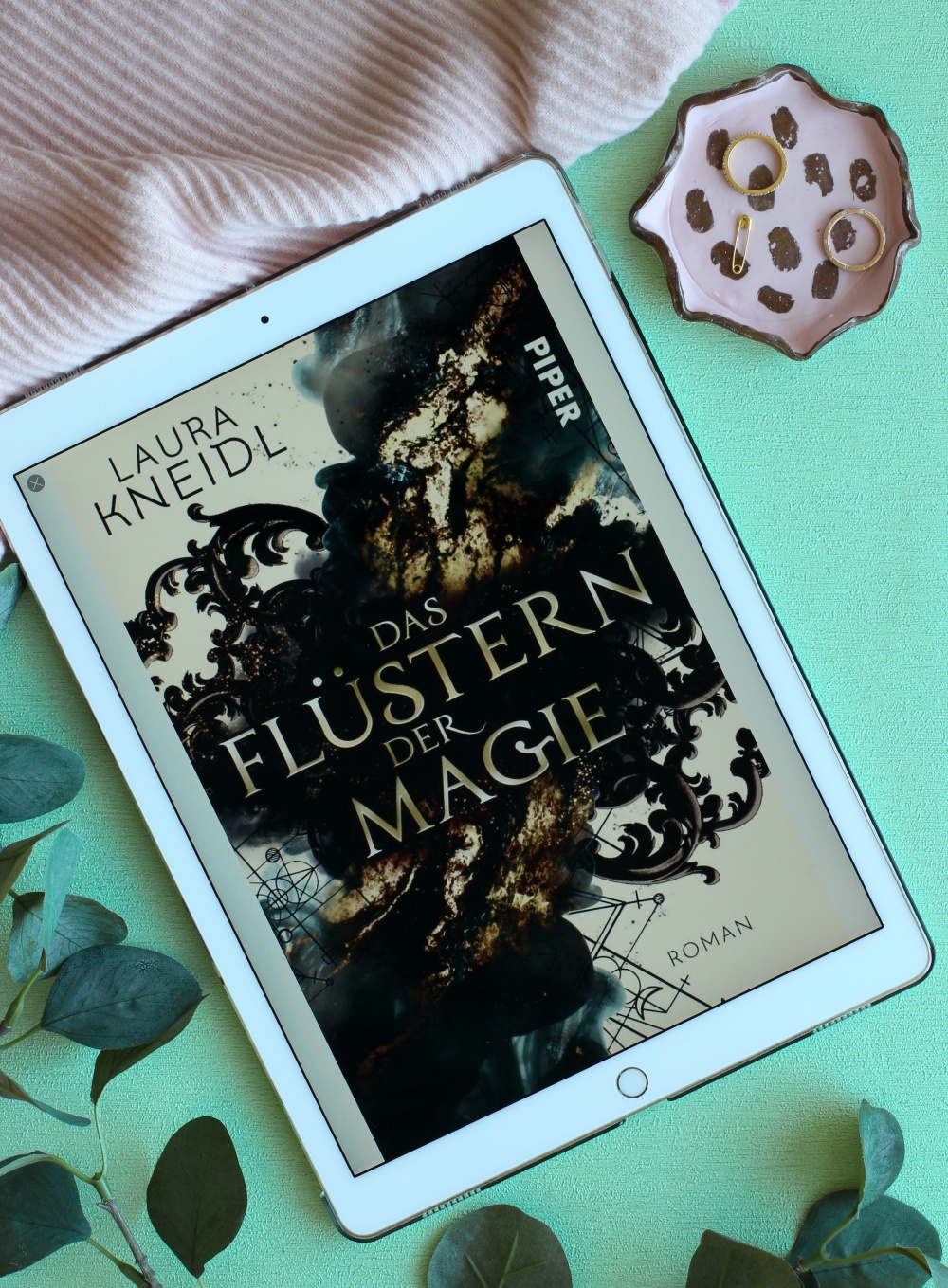 Das Flüstern der Magie von Laura Kneidl