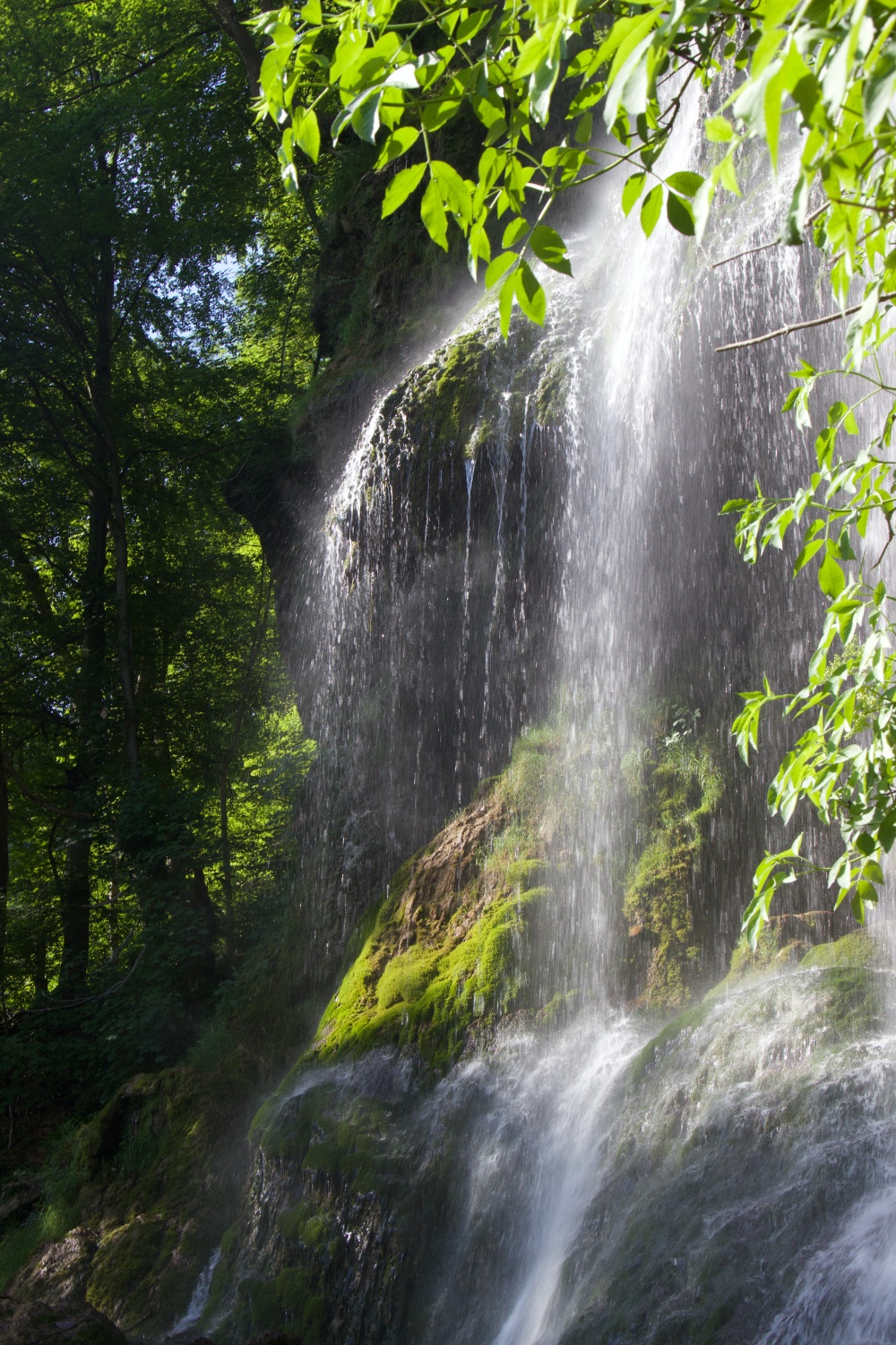 Solo wandern Wasserfallsteig Bad Urach Uracher Wasserfall