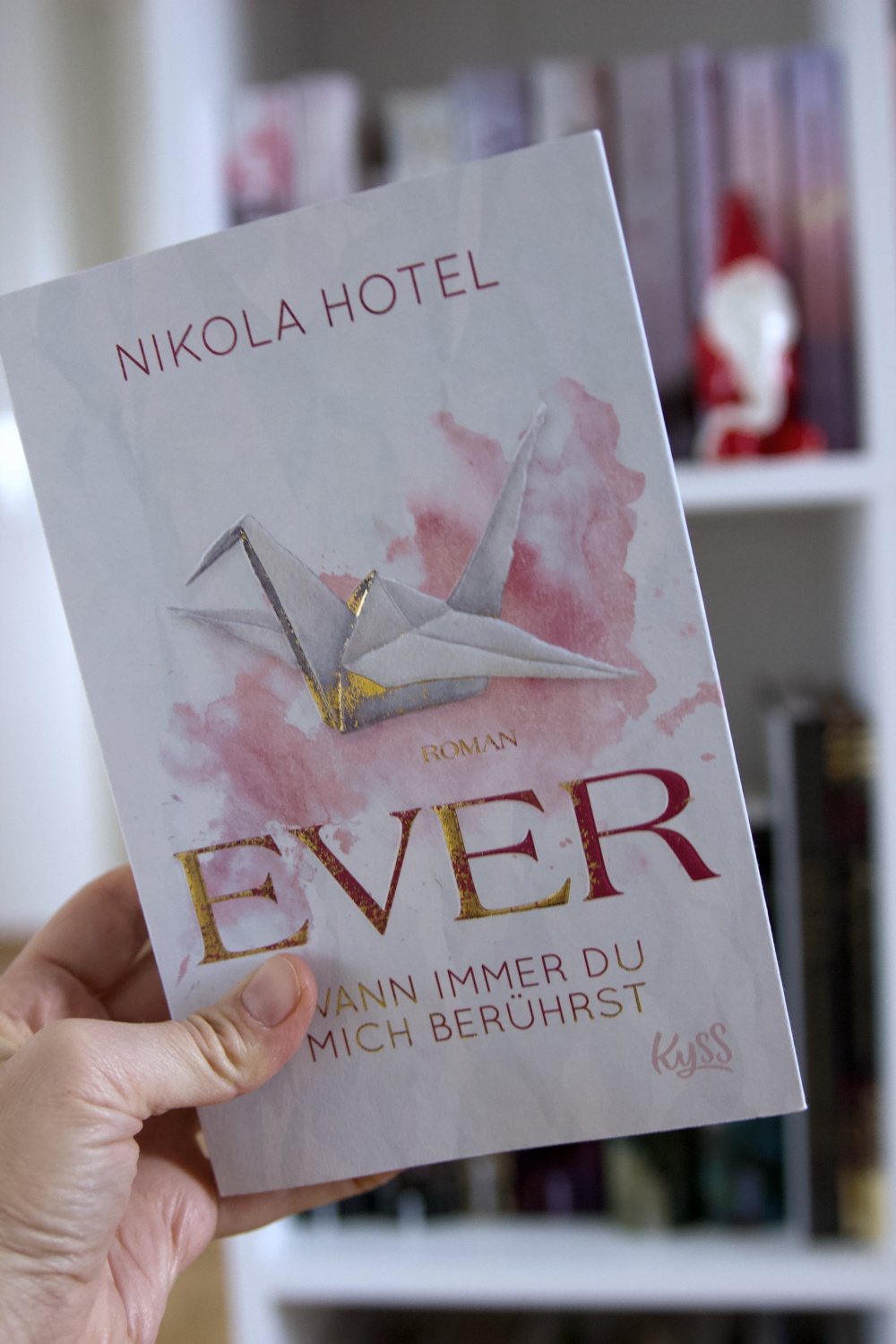 End of the Year Book Tag Ever Nikola Hotel